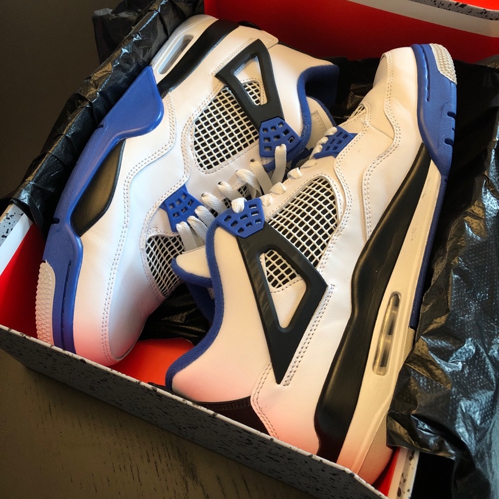 Air Jordan 4 Retro Motorsport - Size 12